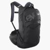 Cyklistický batoh EVOC TRAIL PRO BLACKLINE 16 L/XL