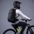 Cyklistický batoh EVOC TRAIL PRO BLACKLINE 16 L/XL